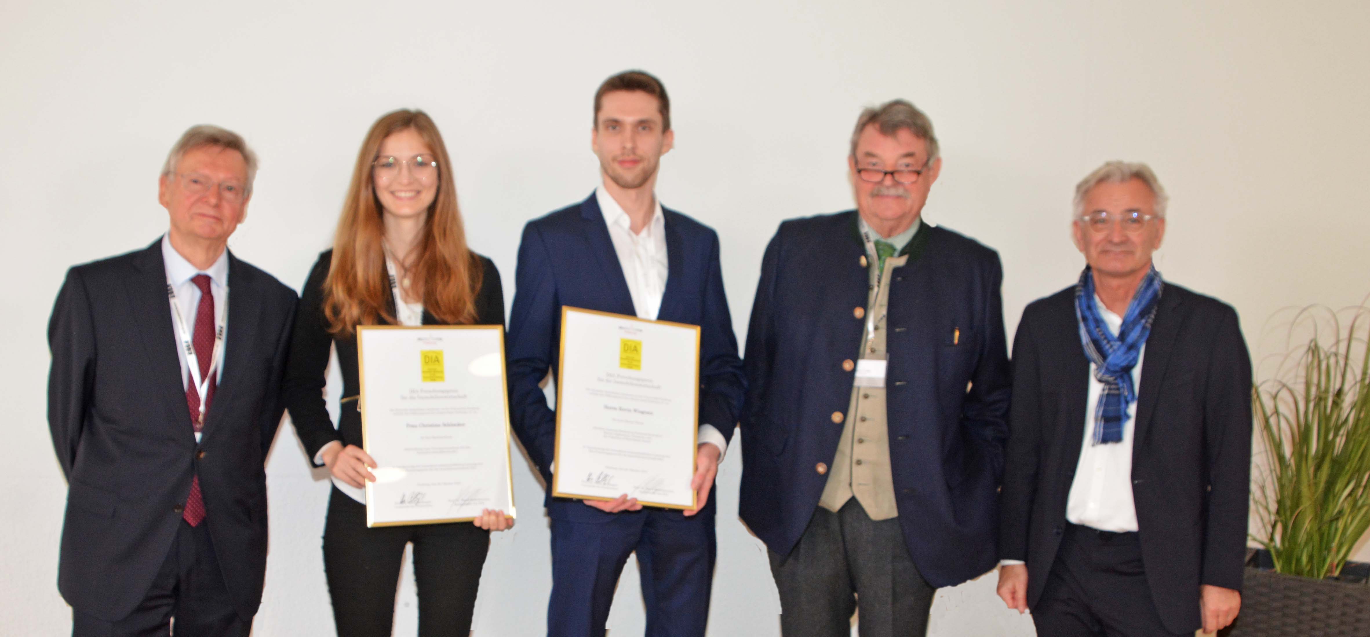 Die Preisträger Kevin Wiegratz, Thomas Lehmann sowie Christine Schlenker 